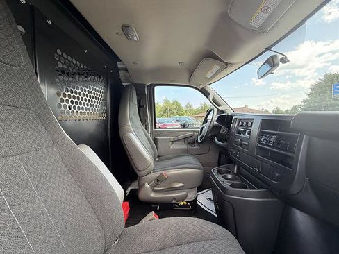 Used 2025 GMC Savana 2500 w/ Driver Convenience Package RWD image 12