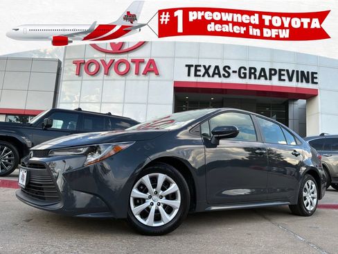 Used 2026 Toyota Corolla LE FWD image 1