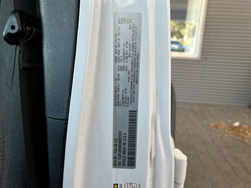 Used 2025 Jeep Wrangler Unlimited Rubicon image 45