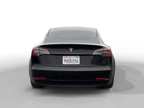 Used 2023 Tesla Model 3 Standard Range RWD image 4