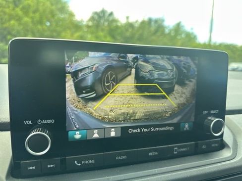 Used 2025 Honda Accord SE image 30