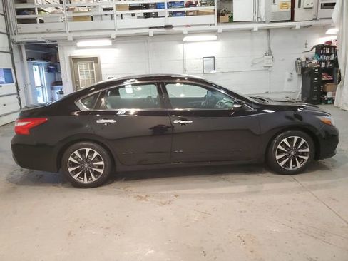 Used 2016 Nissan Altima 2.5 SL w/ 2.5 Technology w/LED Package image 7