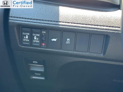 Certified 2025 Honda Odyssey EX-L image 25