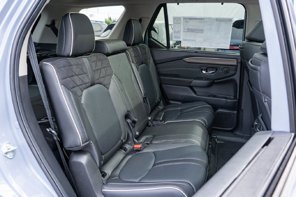 New 2026 Honda Pilot Elite image 16