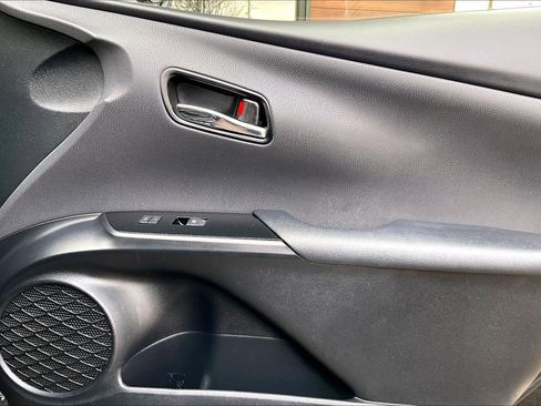 Used 2016 Toyota Prius Three w/ Preferred Accessory Package image 19