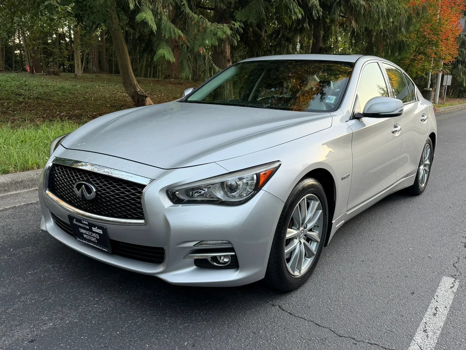 Used 2014 INFINITI Q50 Premium w/ Navigation Package AWD/4WD image 1