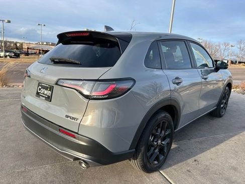 Used 2025 Honda HR-V Sport image 8