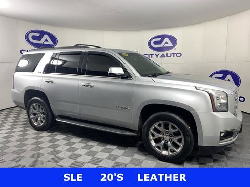 Used 2017 GMC Yukon SLE w/ SLE Value Package image 1