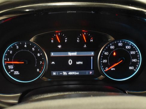 Used 2023 Chevrolet Traverse LT FWD image 26