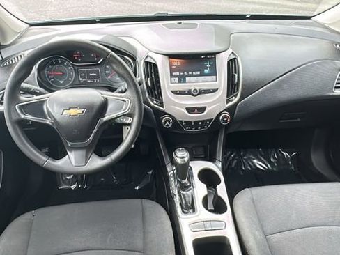 Used 2016 Chevrolet Cruze LS FWD image 22