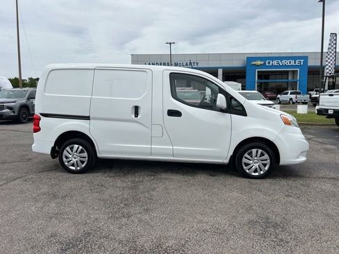 Used 2021 Nissan NV200 SV FWD image 2