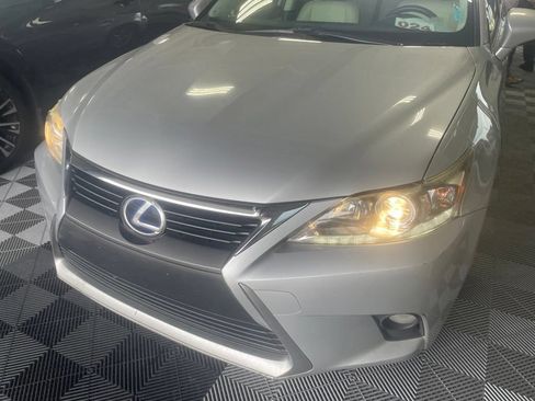 Used 2015 Lexus CT 200h w/ Seat Comfort Package FWD image 29