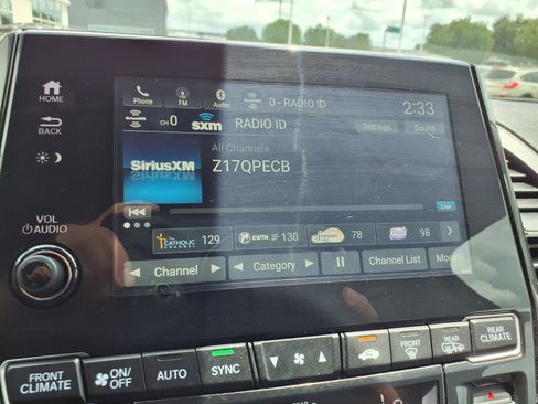 Used 2024 Honda Odyssey EX image 6