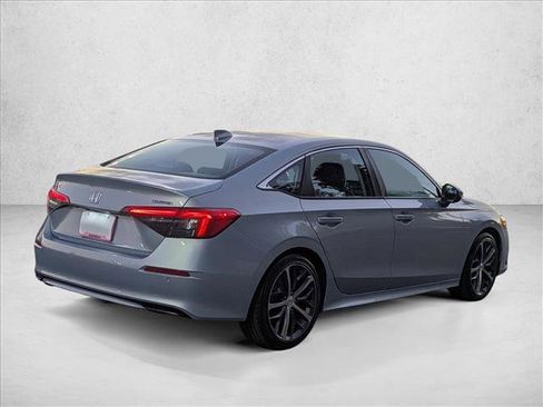 Used 2023 Honda Civic Touring image 5