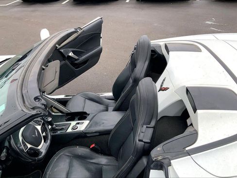 Used 2016 Chevrolet Corvette 2LT w/ 2LT Preferred Equipment Group image 27