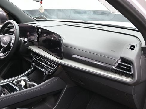 Used 2024 Chevrolet Traverse LS w/ Midnight/Sport Edition FWD image 35