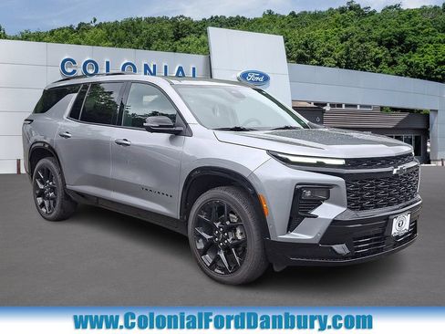 Used 2024 Chevrolet Traverse RS AWD/4WD image 1