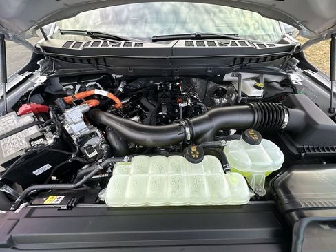 New 2026 Ford F150 Platinum w/ Equipment Group 702A High AWD/4WD image 25