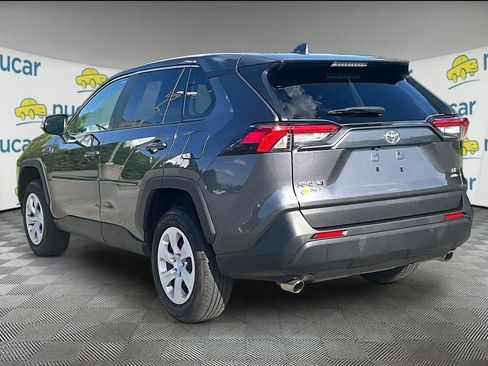 Used 2024 Toyota RAV4 LE AWD/4WD image 4