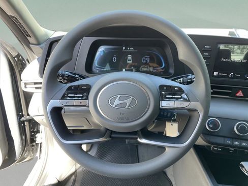 New 2026 Hyundai Elantra SE image 10