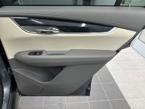 Used 2020 Cadillac XT6 Premium Luxury image 18