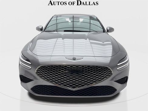 Used 2025 Genesis G70 2.5T image 4