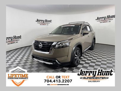 Used 2024 Nissan Pathfinder Platinum