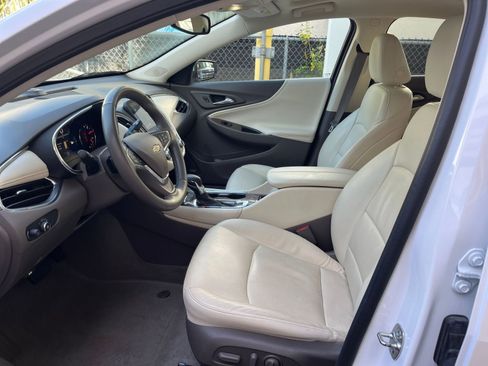 Used 2024 Chevrolet Malibu LT image 27