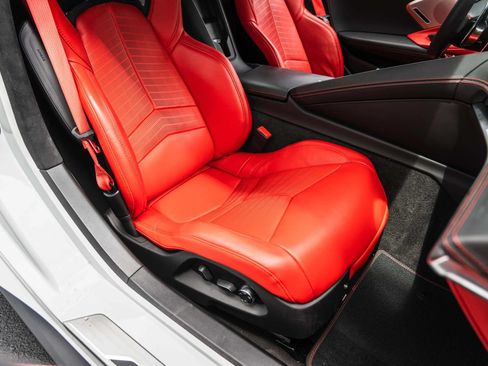 Used 2023 Chevrolet Corvette Stingray Premium Conv w/ Z51 Performance Package RWD image 25