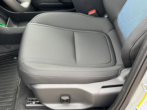 New 2026 Volvo EX30 Plus w/ Protection Package Premier AWD/4WD image 17