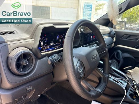 Used 2025 Chevrolet Colorado Trail Boss AWD/4WD image 10