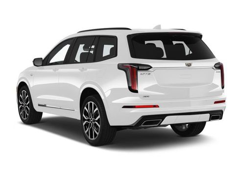 Used 2024 Cadillac XT6 Sport w/ Technology Package AWD/4WD image 2