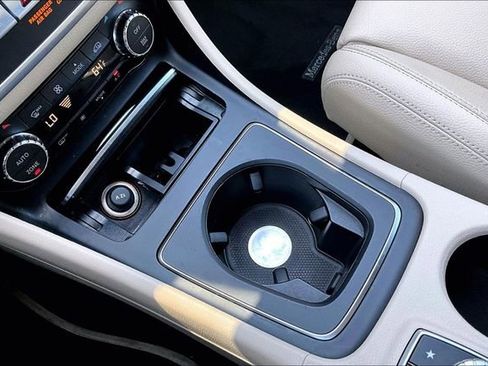 Used 2018 Mercedes-Benz CLA 250 image 26