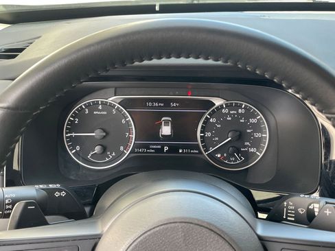 Used 2025 Nissan Pathfinder SV image 43