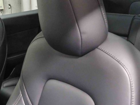 Used 2021 Tesla Model Y Long Range AWD/4WD image 20