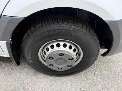 Used 2019 Freightliner Sprinter 3500 w/ Premium Package image 23