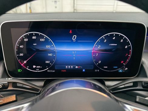 Used 2026 Mercedes-Benz GLC 300 image 32