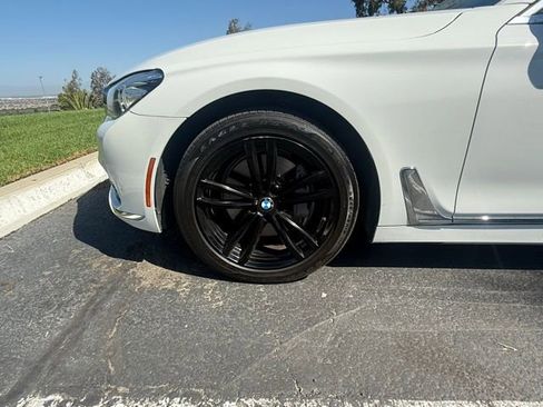 Used 2019 BMW 740i 740i image 31