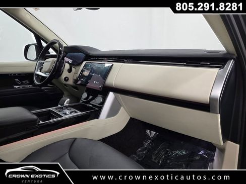 Used 2023 Land Rover Range Rover Long Wheelbase SE AWD/4WD image 13