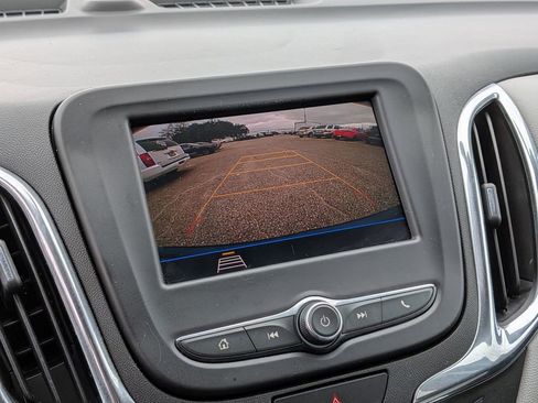 Used 2020 Chevrolet Equinox LT image 6