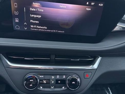 Used 2024 Buick Envista Preferred w/ Convenience I Package image 21