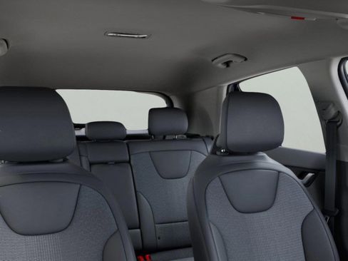 New 2026 Kia Niro EX image 27