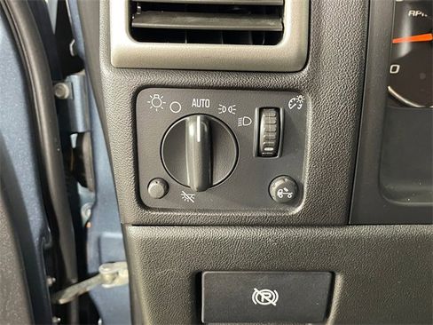 Used 2007 Chevrolet Colorado LT image 10