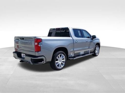 Certified 2024 Chevrolet Silverado 1500 High Country w/ High Country Premium Package AWD/4WD image 8