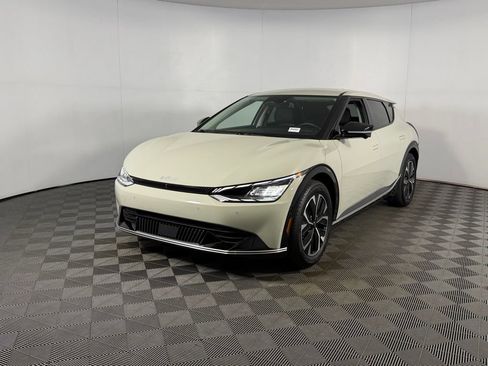 Used 2024 Kia EV6 Wind w/ Wind Technology Package RWD image 3