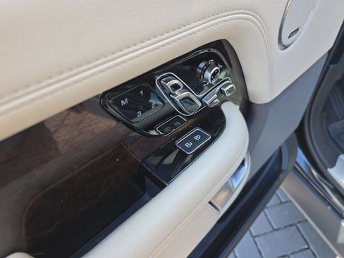 Used 2021 Land Rover Range Rover P525 Westminster Edition LWB AWD/4WD image 19