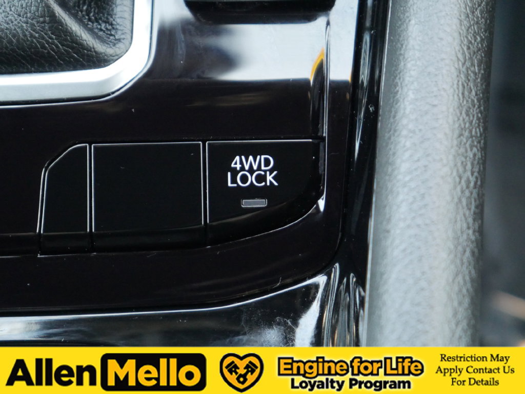 Used 2026 Jeep Compass Limited AWD/4WD image 25