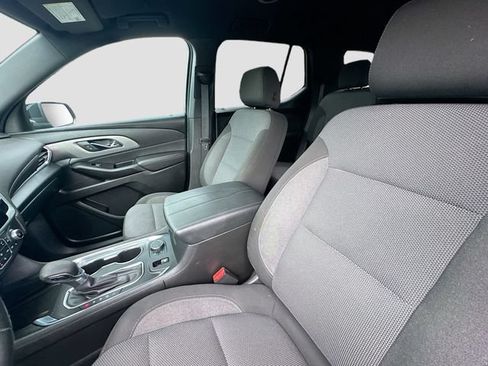 Used 2023 Chevrolet Traverse LT AWD/4WD image 26