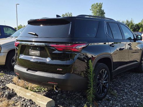 Used 2023 Chevrolet Traverse RS w/ LPO, Floor Liner Package FWD image 3