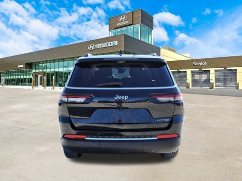 Used 2023 Jeep Grand Cherokee L Limited w/ Luxury Tech Group II image 7